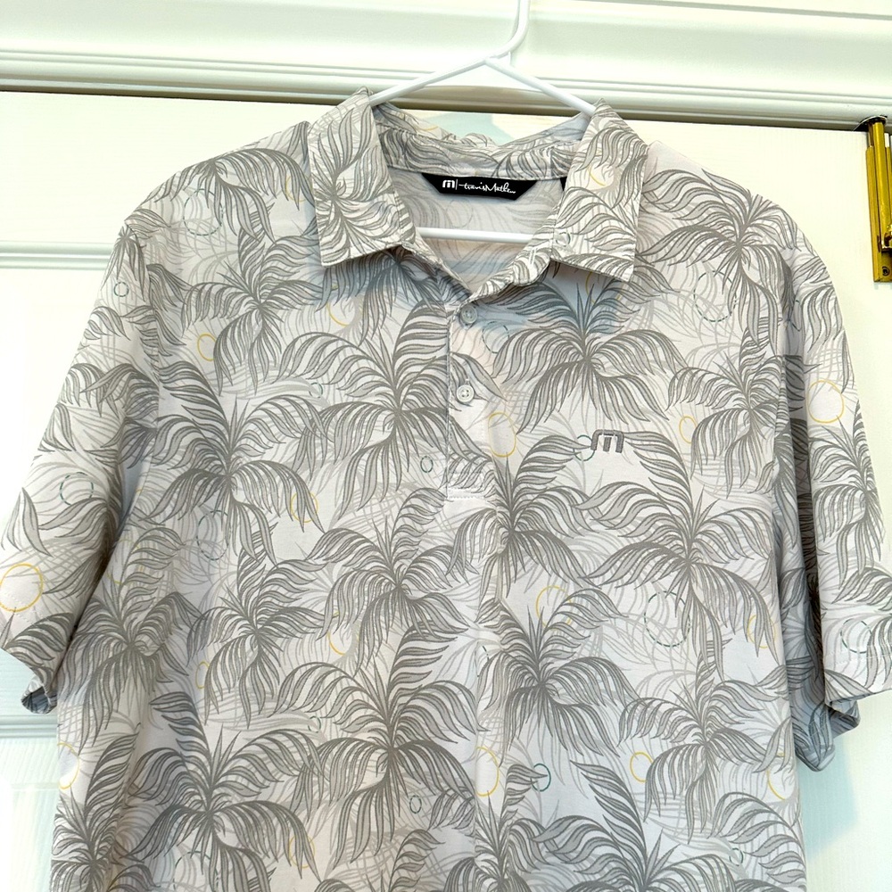 XL Men’s Travis Matthew’s polo